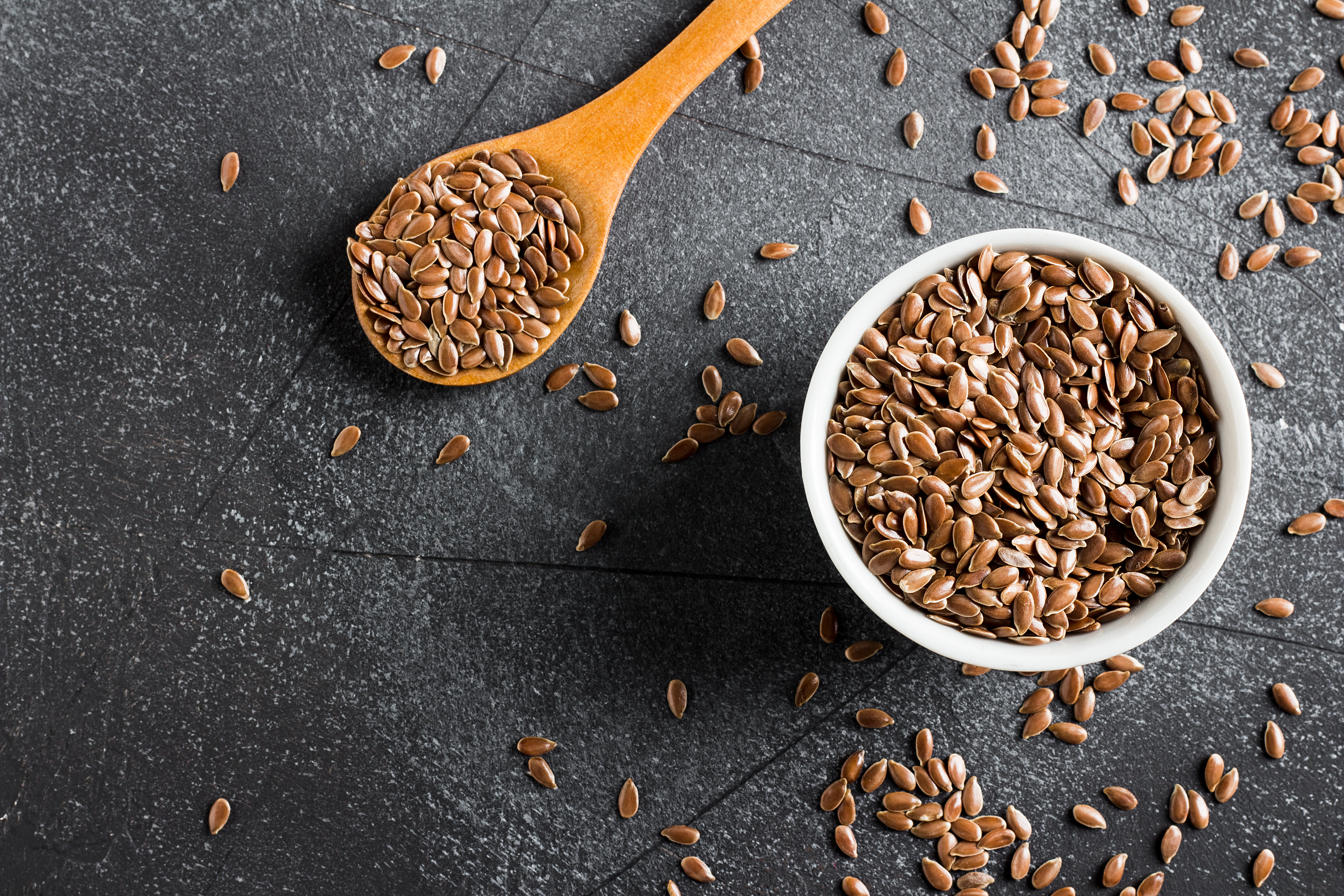 Natural Use of Flaxseeds for Hair Growth & Shine